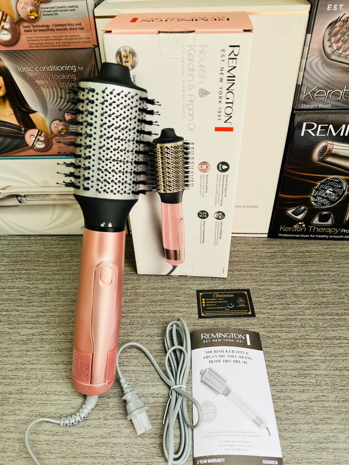 Remington 2 in 1 Nourish Keratin & Argan Oil Volumising Blow Dry Brush