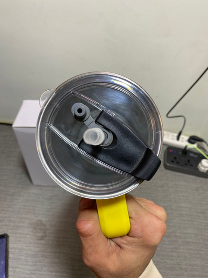 stainlees steel  1.20 Litter Tumbler