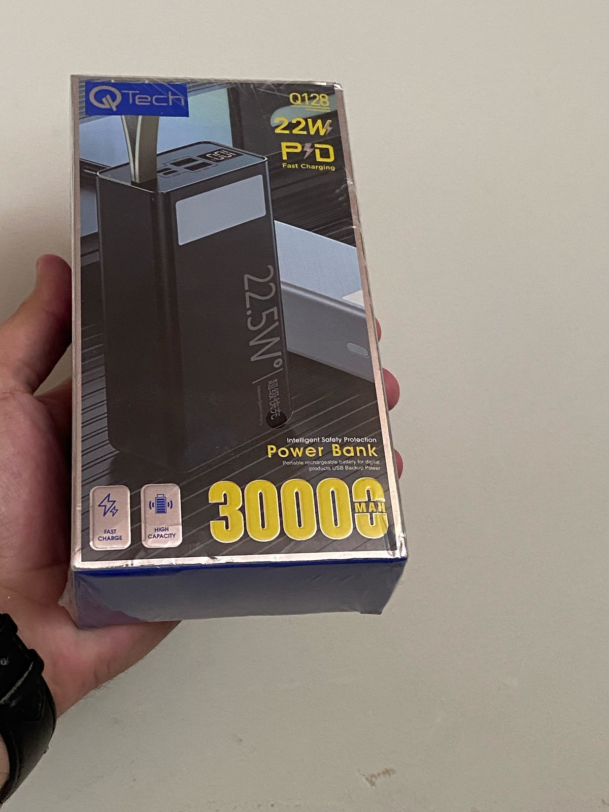 Q tech 30000 mAh power bank